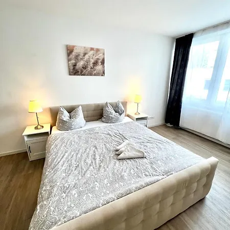 City Appartement Kueche,Bad, Parken Im Zentrum Von Ravensburg Room photo