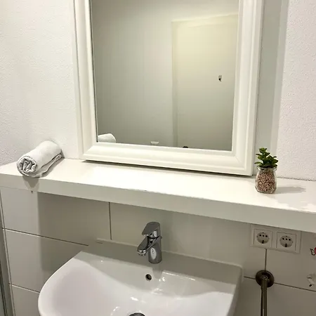 City Appartement Kueche,Bad, Parken Im Zentrum Von Ravensburg Room photo