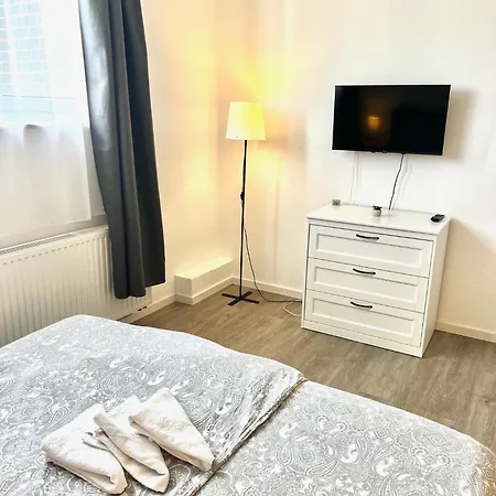 City Appartement Kueche,Bad, Parken Im Zentrum Von Ravensburg Room photo