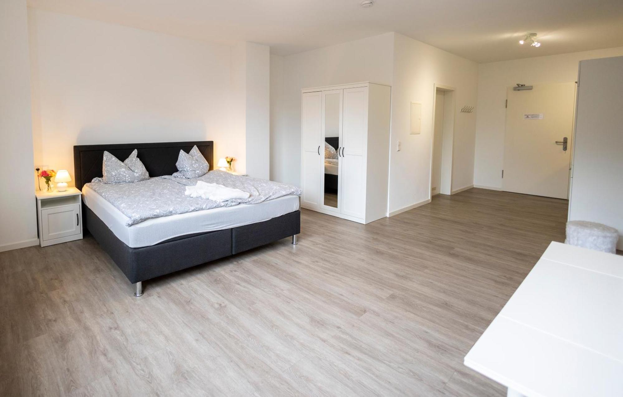 Apartment Kueche,bad, Parken Im Zentrum Von *